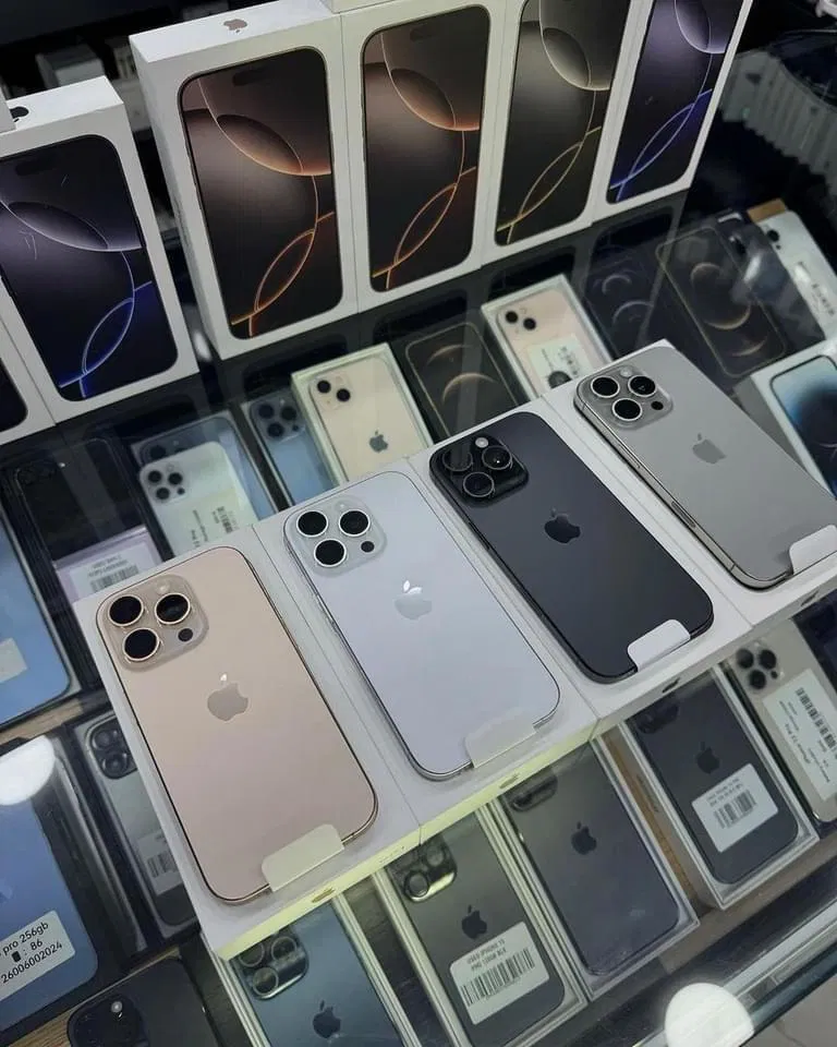 iPhone 16 Promax pallet - Image 3