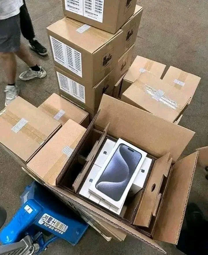 iPhone 15 pro max Pallets - Image 3