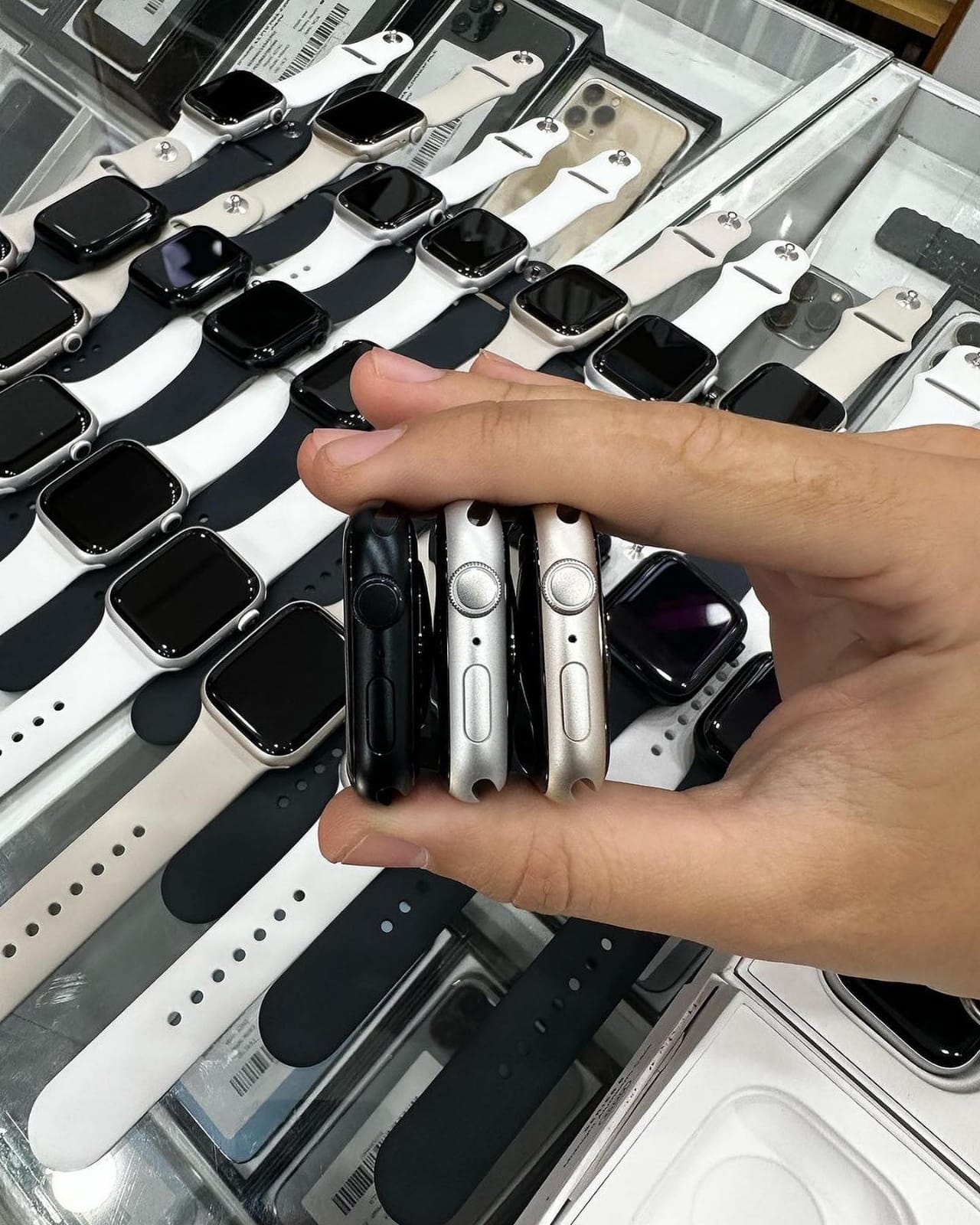 Apple Watches pallet - Image 2