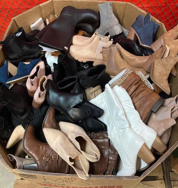 Assorted Winter Boots Pallets - Image 2