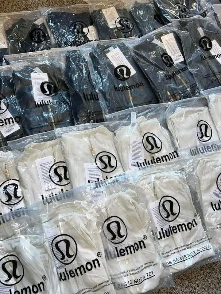 Lululemon clothing’s pallets - Image 4