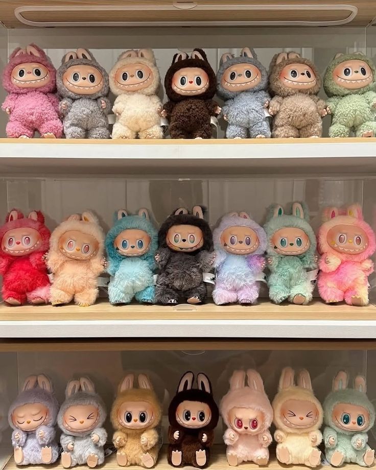 Buy Labubu Figure Pallet