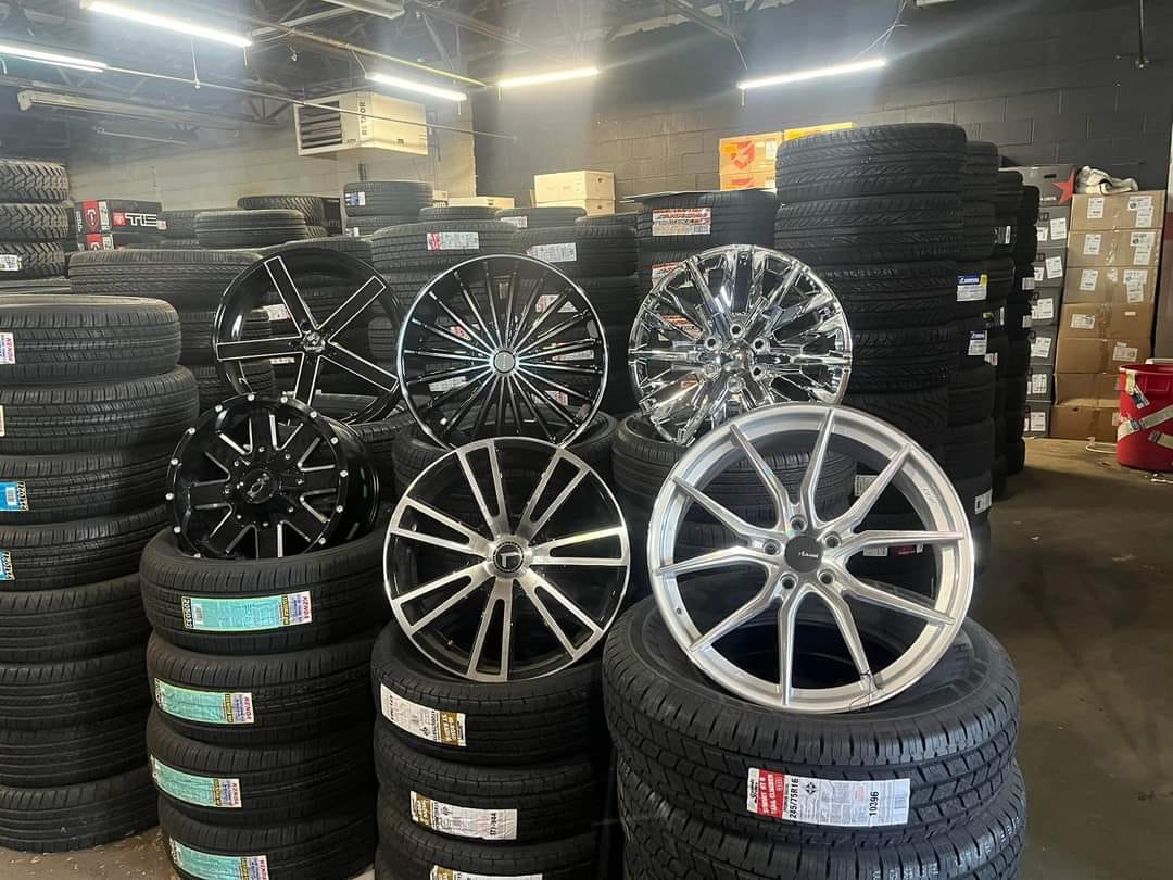 Buy Rims and tires liquidation pallets