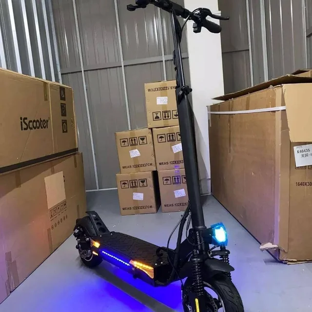 Electric Scooters Pallets - Image 5