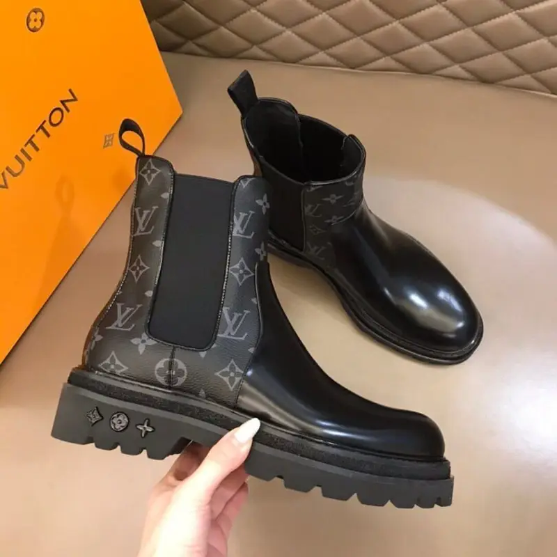 Louis Vuitton Shoes Pallets - Image 4