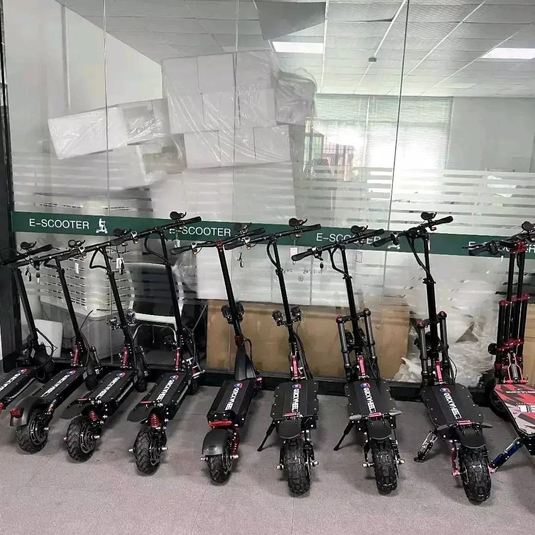 Electric Scooters Pallets - Image 4