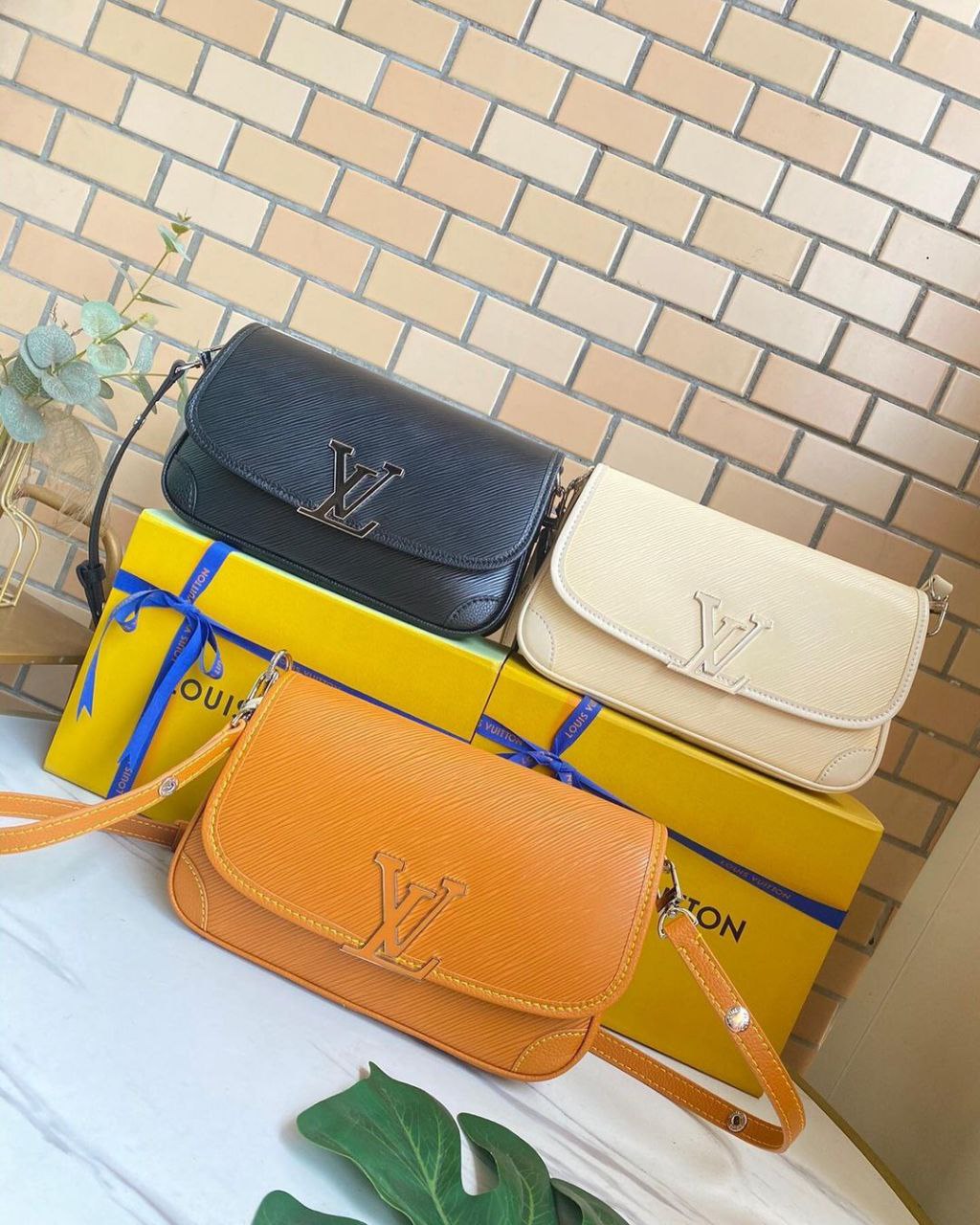 Wholesale Handbags Pallet(100bags for $650) - Image 2