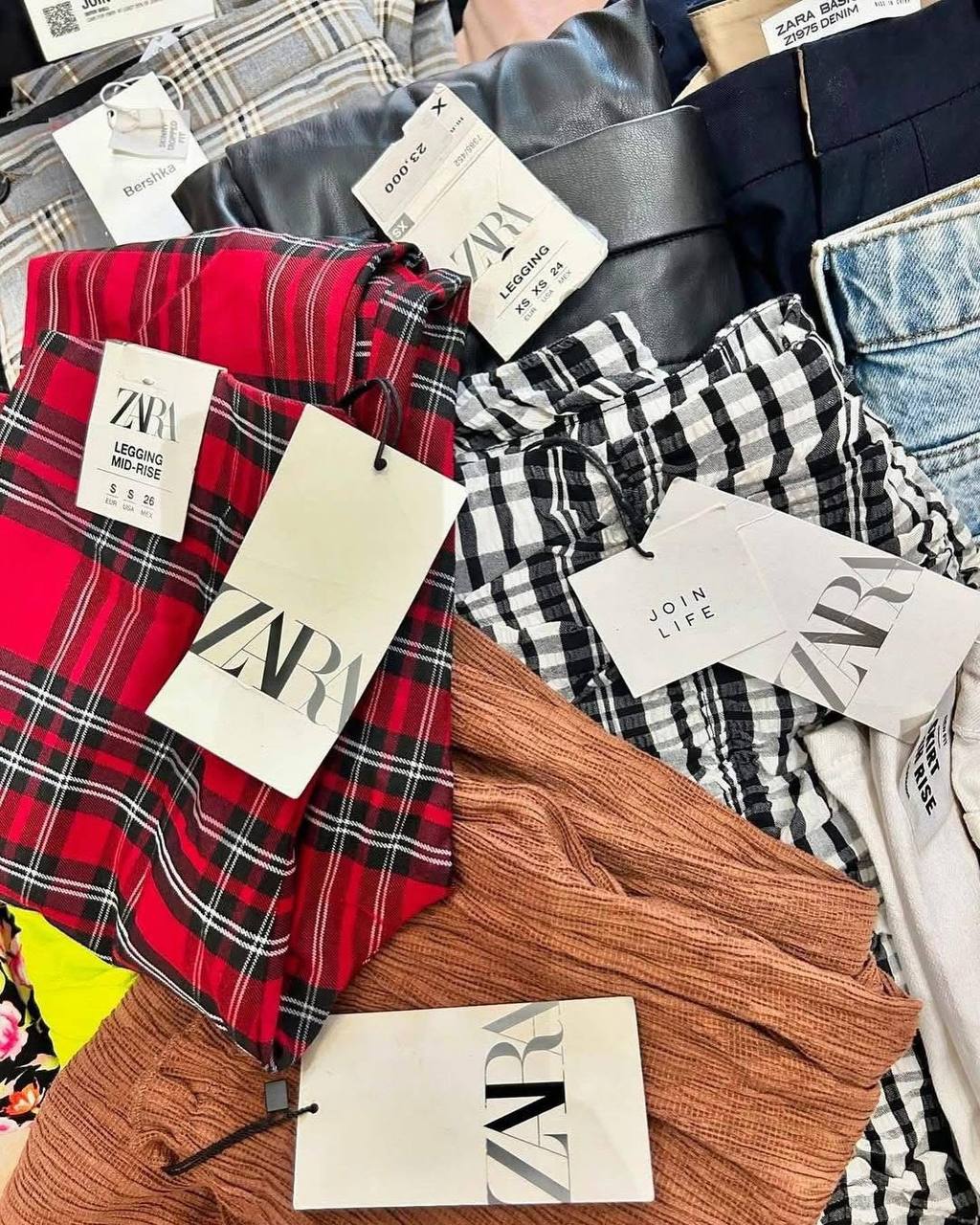 Zara Clothing Wholesale Pallet - Image 4