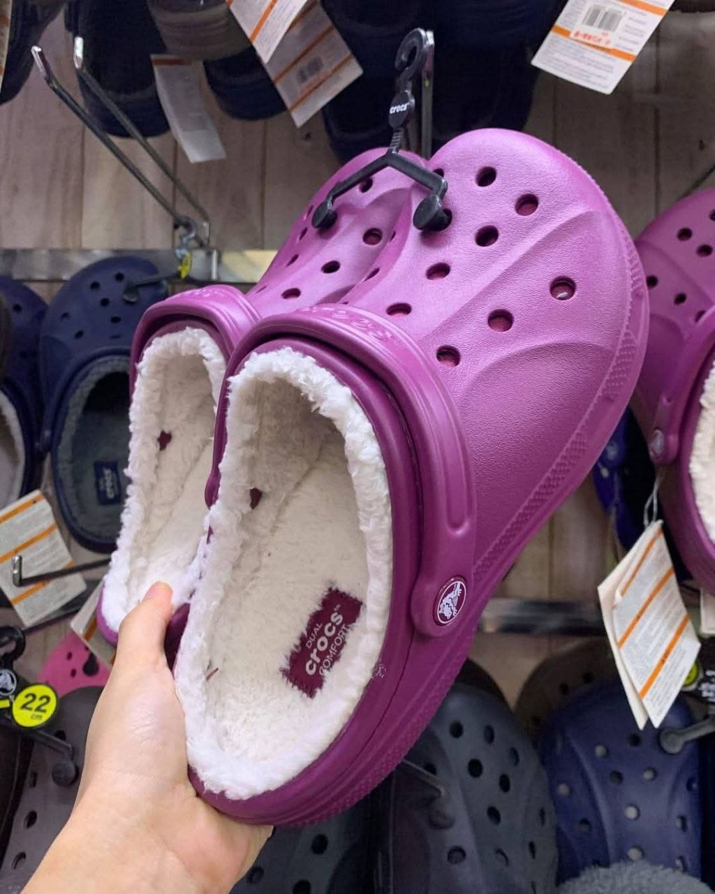Buy Crocs Wholesale Bulk