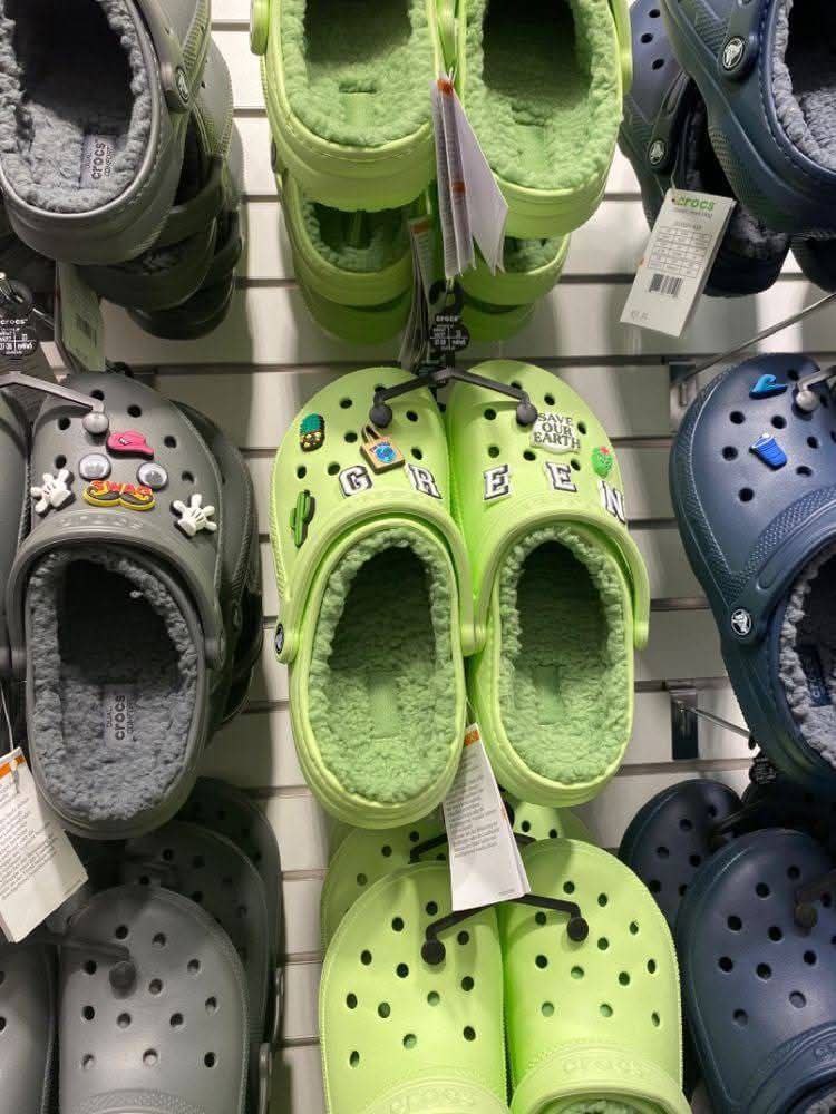Crocs Wholesale Bulk (100+ Pairs –$350.00) - Image 2