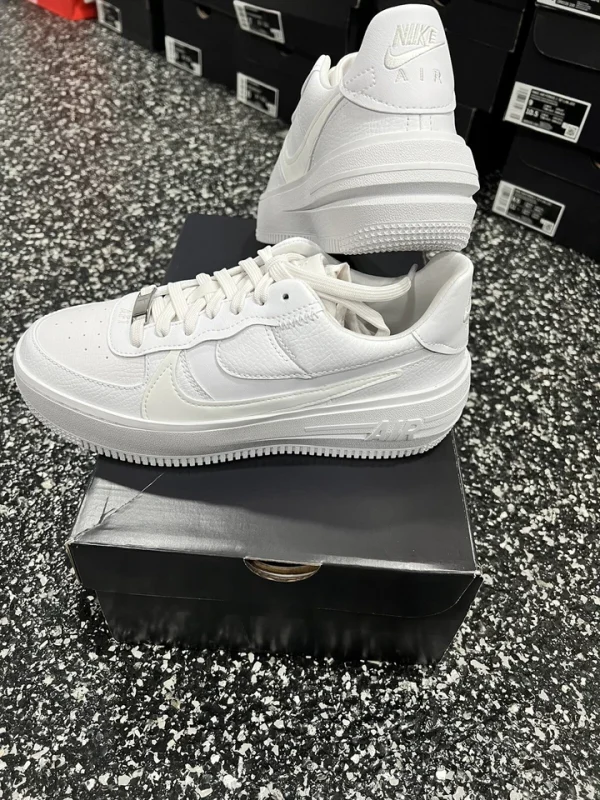 Original Air force shoes pallets - Image 3